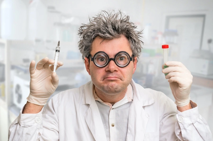 Escape Masters Mad scientist